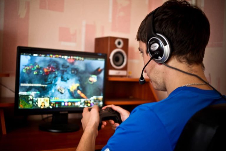 15 Gaming Gadgets Every Avid Gamer Should Own