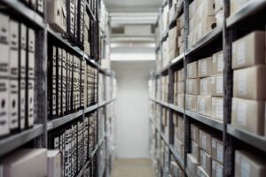 What Is the Difference Between 3PL and 4PL Warehouses