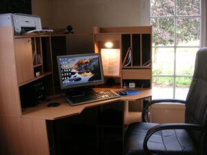 6 Essential Tips to Create an Energy Efficient Home Office